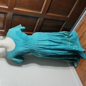 Sol Clothing brand. Green embroidered dress. Short sleeve. Boho style.